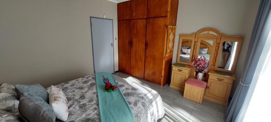 8 Bedroom Property for Sale in Grimbeeck Park North West